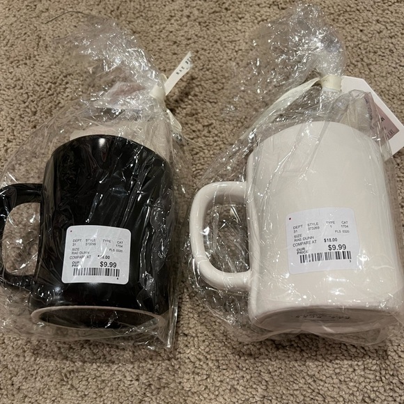 ⭐️BOGO FREE⭐️ NWT Rae Dunn mug and tea towel gift sets - Picture 4 of 4